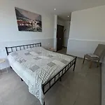 Luxe Vue Piscine 3 Ch ロザス