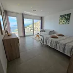 Luxe Vue Piscine 3 Ch *
