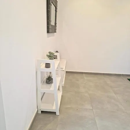 Vila Luxe Vue Piscine 3 Ch Roses