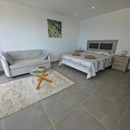 Luxe Vue Piscine 3 Ch Vila
