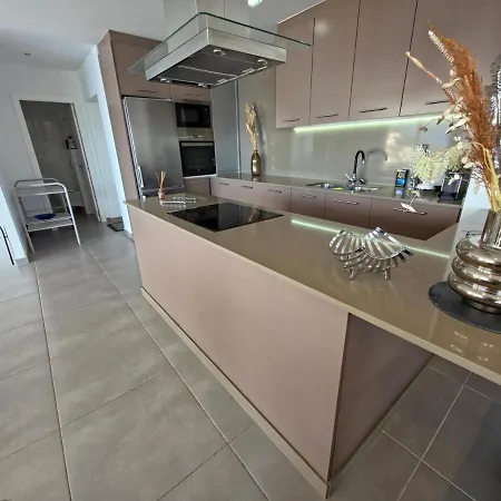 Luxe Vue Piscine 3 Ch Vila