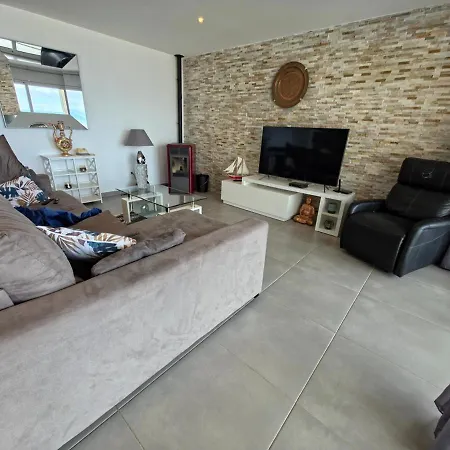 Luxe Vue Piscine 3 Ch *