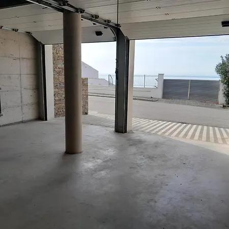 Luxe Vue Piscine 3 Ch Vila